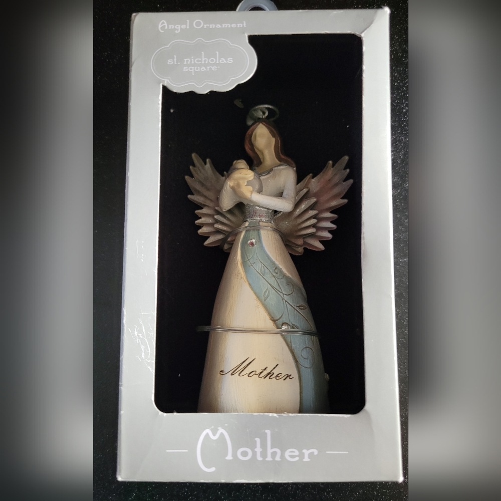 St. Nicholas Square Mother Angel & Baby Ornament With Silver Wings NEW.